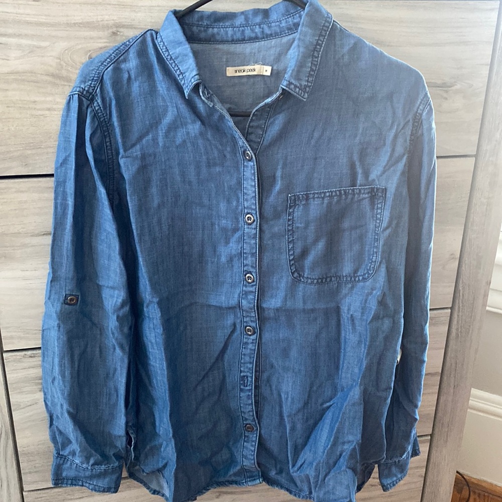 Sneak peek, denim, size medium